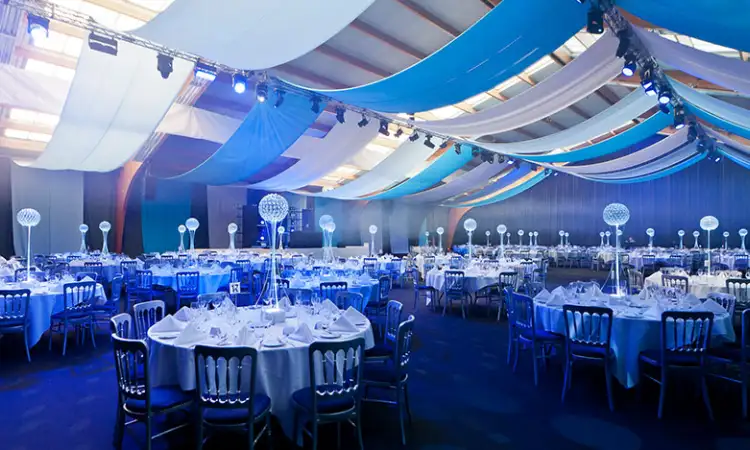 Merancang event gala dinner, Sumber: veoevents.co.uk